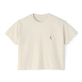 Minimalist Surf Girl Boxy Tee — Cropped Casual Tee with Beach Line Art