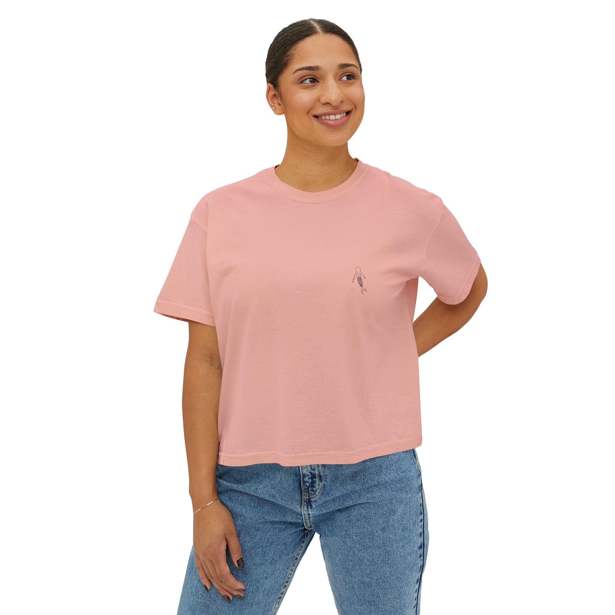 Minimalist Surf Girl Boxy Tee — Cropped Casual Tee with Beach Line Art